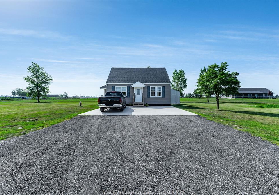 6550-middle-line-south-buxton-ontario-26016925