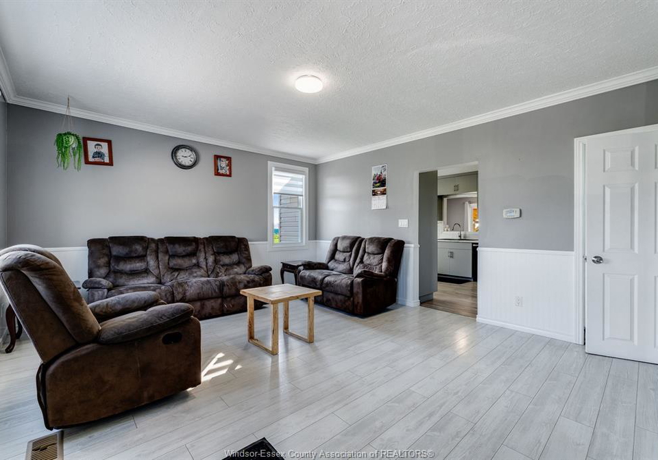 6550-middle-line-south-buxton-ontario-26016925