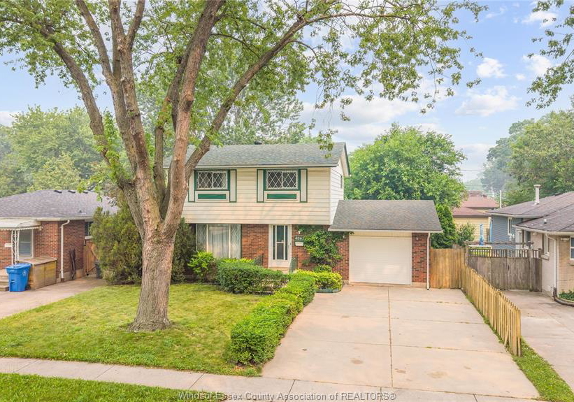 4065-whitney-windsor-ontario-26016942