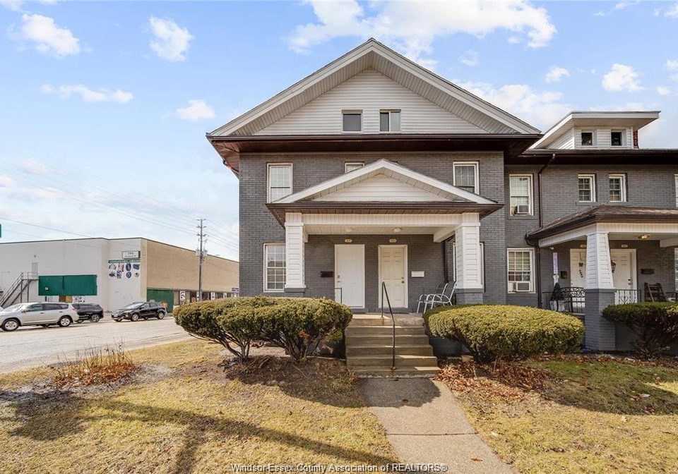 1691-dougall-windsor-ontario-26016958
