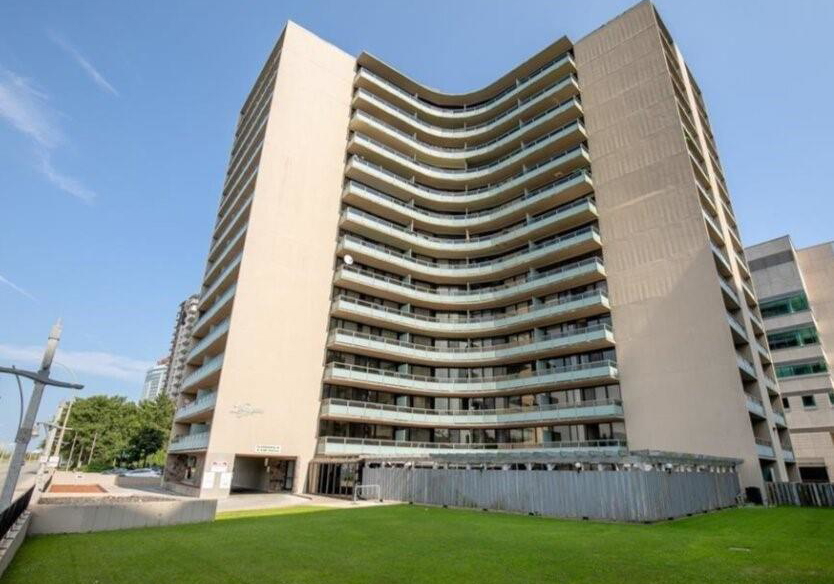 111-riverside-drive-east-windsor-ontario-26016972