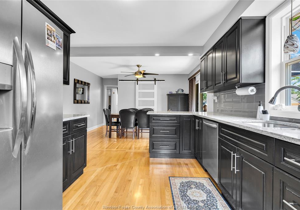 2910-askin-avenue-windsor-ontario-26016989