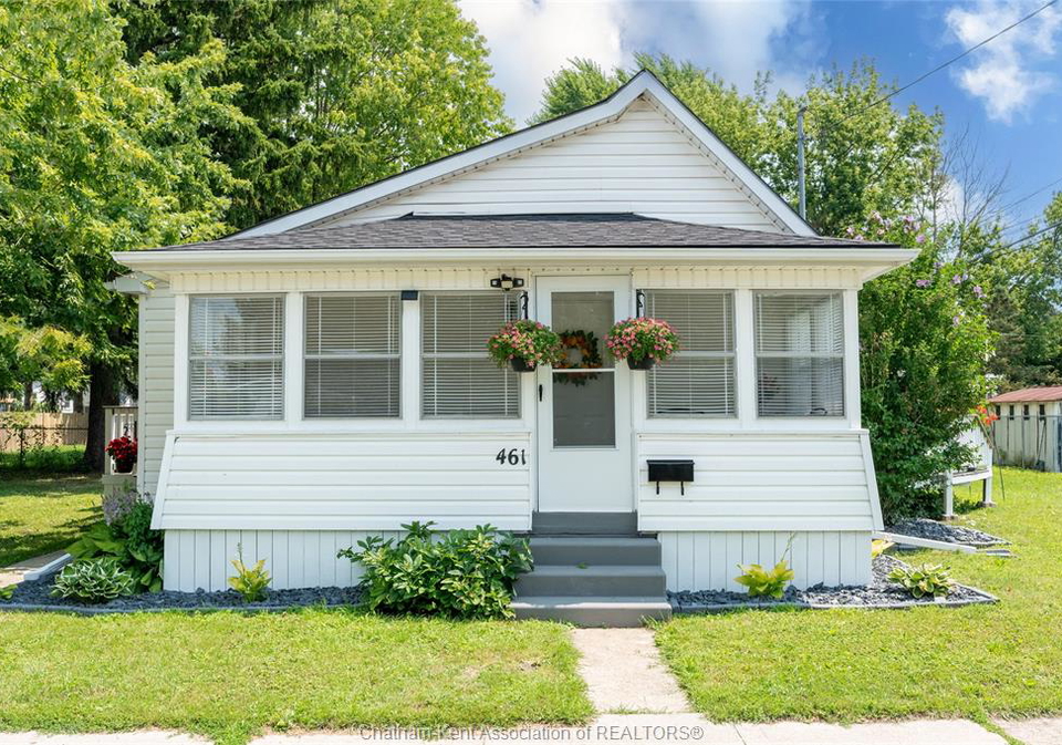 461-selkirk-street-wallaceburg-ontario-26016991