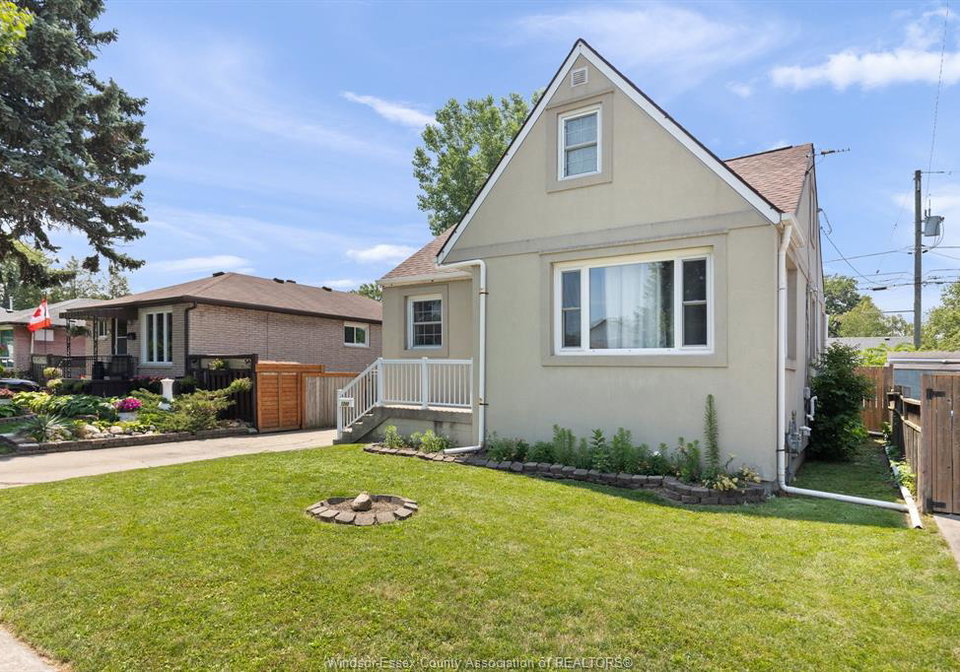 1249-westcott-windsor-ontario-26016997