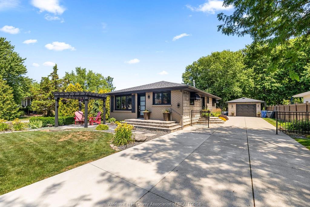 185-ducharme-road-lakeshore-ontario-26017015