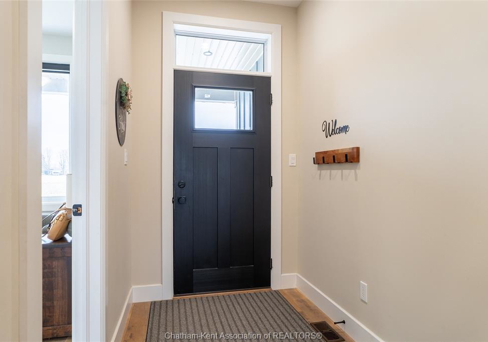 9-henson-street-dresden-ontario-26017017