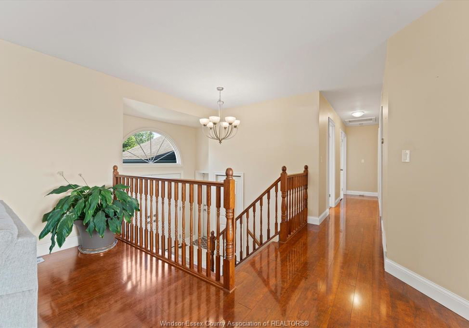 25-william-street-cottam-ontario-26017037
