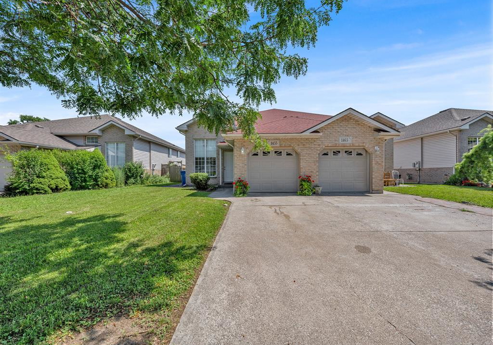 1455-dobrich-street-windsor-ontario-26017050