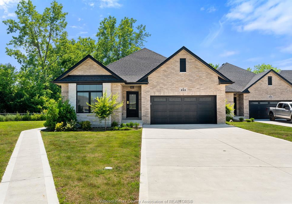 253-livingstone-crescent-amherstburg-ontario-26017051