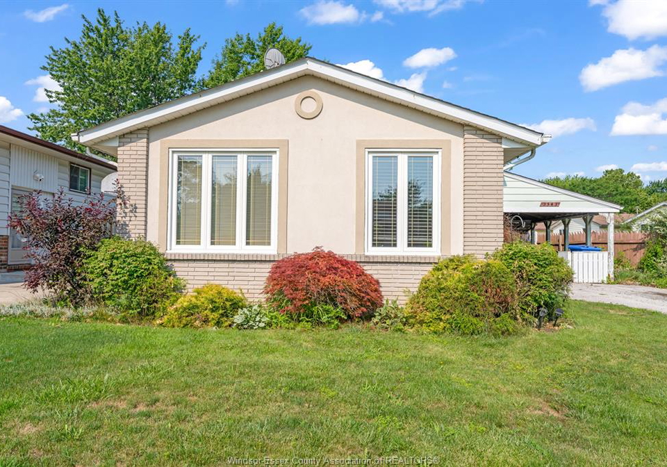 3343-hemlock-windsor-ontario-26017057
