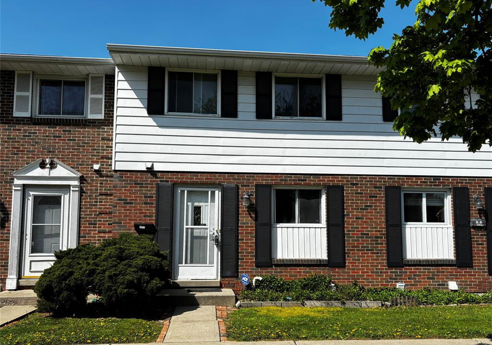 3057-meadowbrook-lane-windsor-ontario-26017069