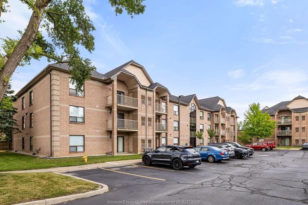 401-grand-marais-west-windsor-ontario-26017073