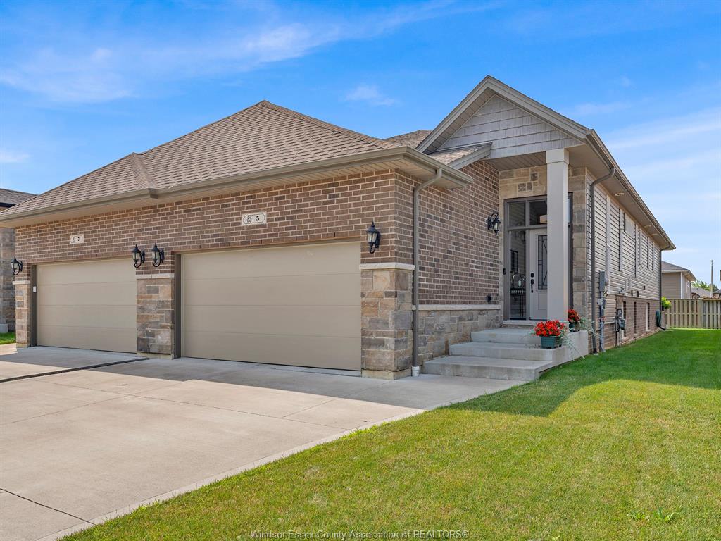 5-woodland-street-kingsville-ontario-26017075