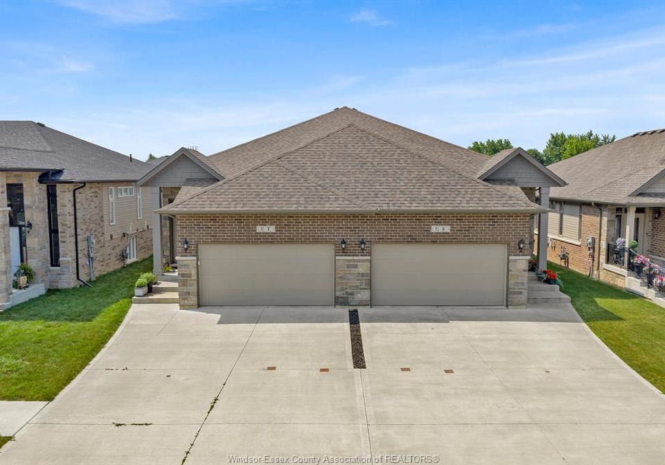 5-woodland-street-kingsville-ontario-26017075