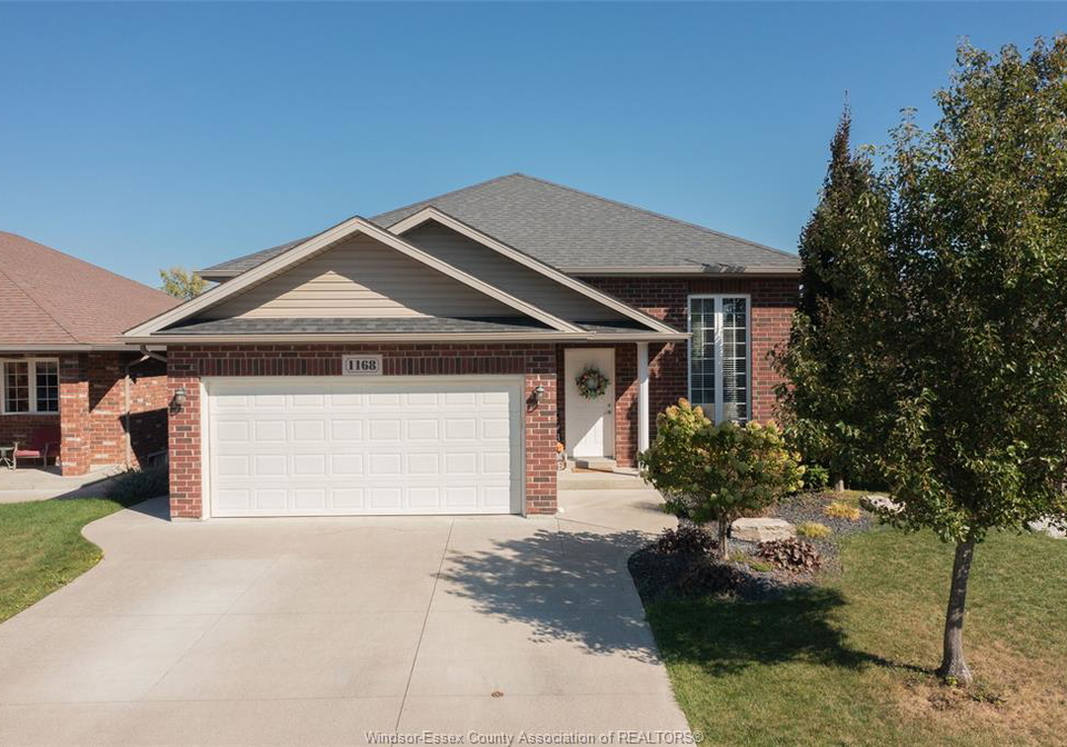 1168-ivanhill-avenue-windsor-ontario-26017089