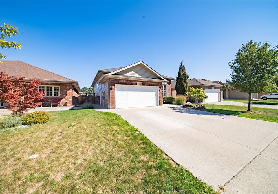 1168-ivanhill-avenue-windsor-ontario-26017089