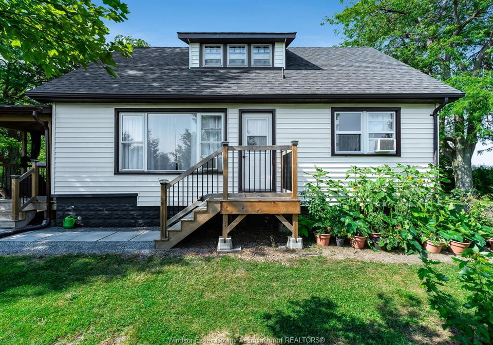 451-road-10-east-gosfield-north-ontario-26017091