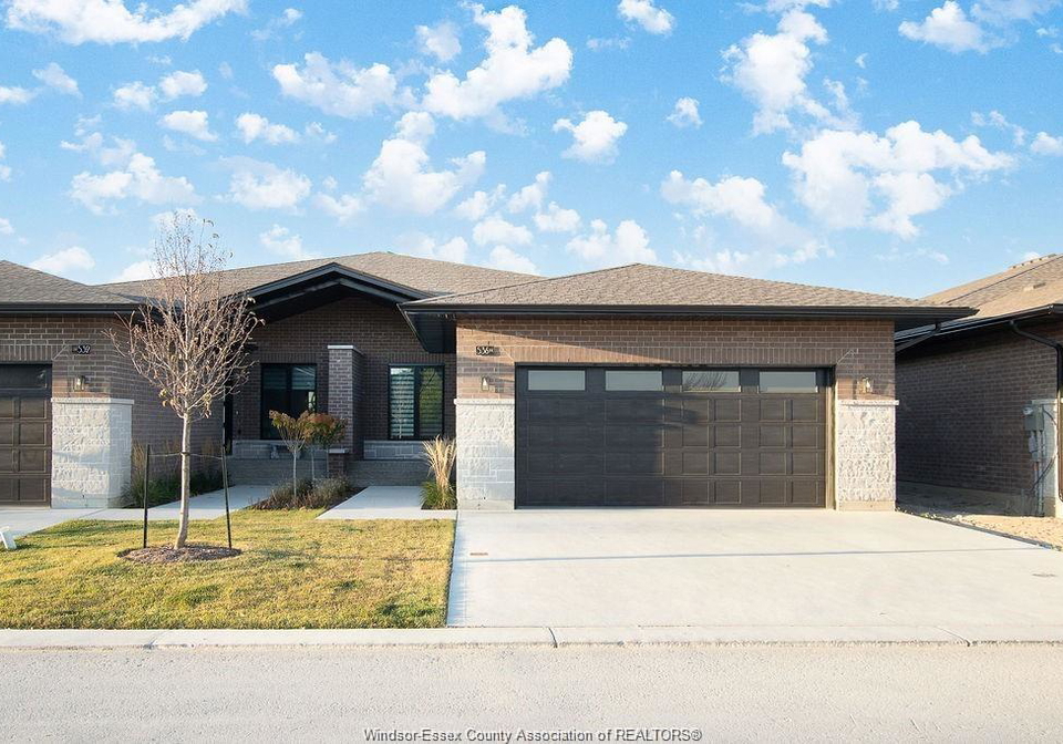 654-lily-mac-windsor-ontario-26017097