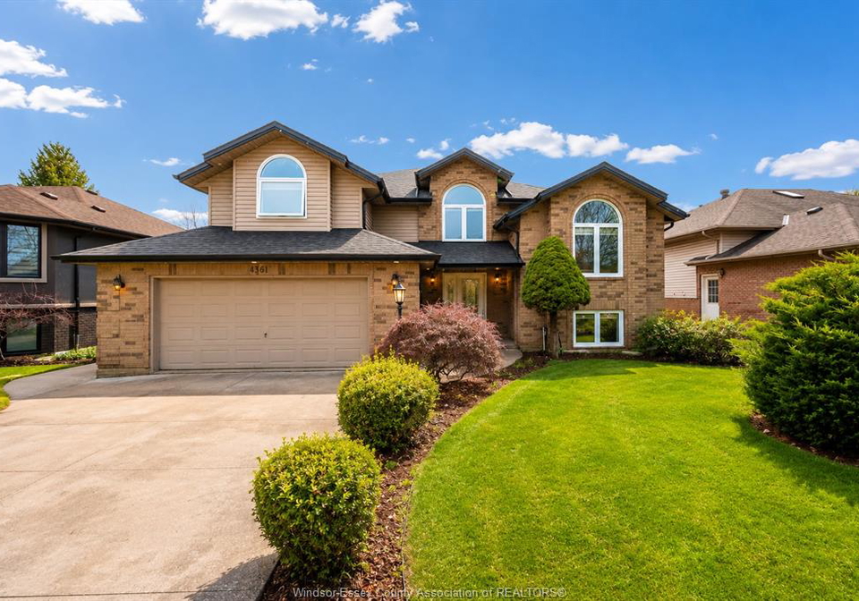 4561-hunt-club-windsor-ontario-26017126