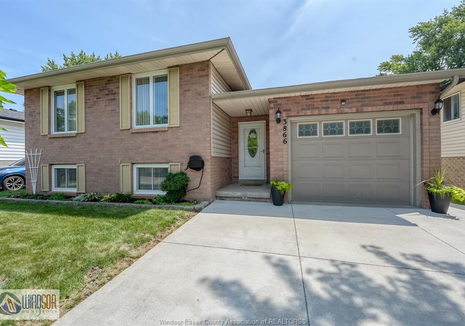 3866-bliss-windsor-ontario-26017137