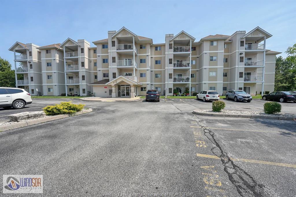 1547-grand-marais-west-windsor-ontario-26017139