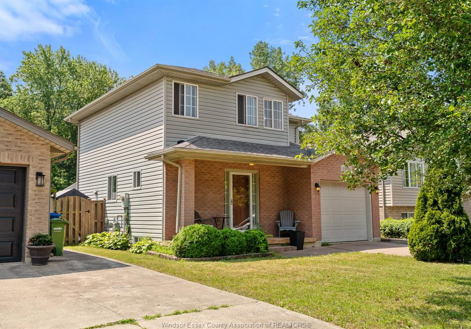 3729-shinglecreek-windsor-ontario-26017155