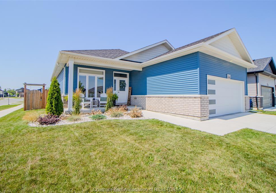 124-grassland-grove-chatham-ontario-26017160