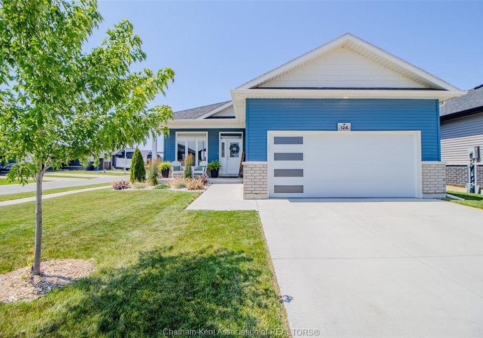 124-grassland-grove-chatham-ontario-26017160