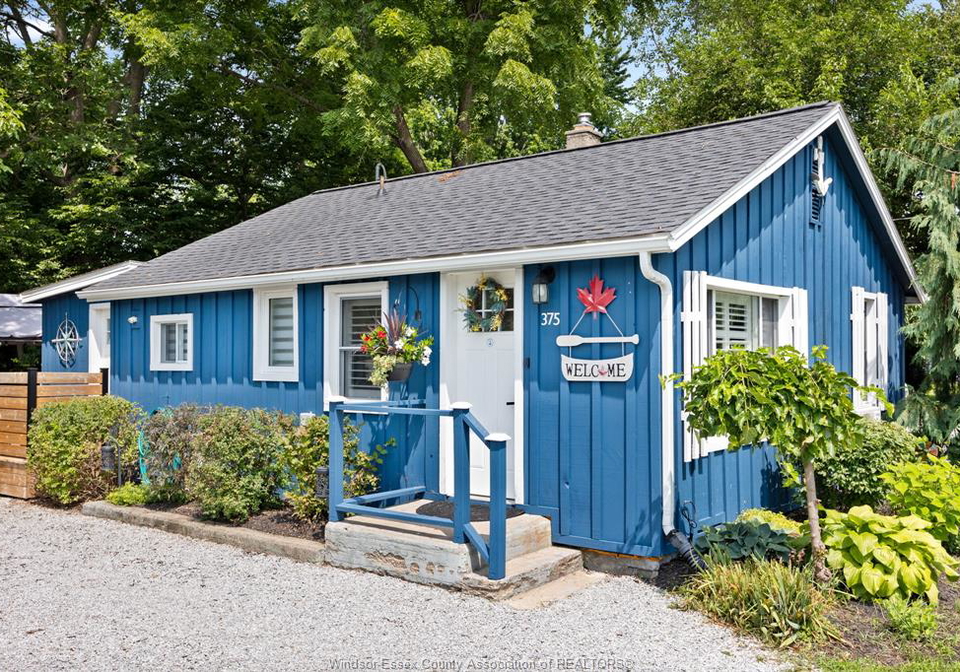 375-jackson-colchester-ontario-26017170