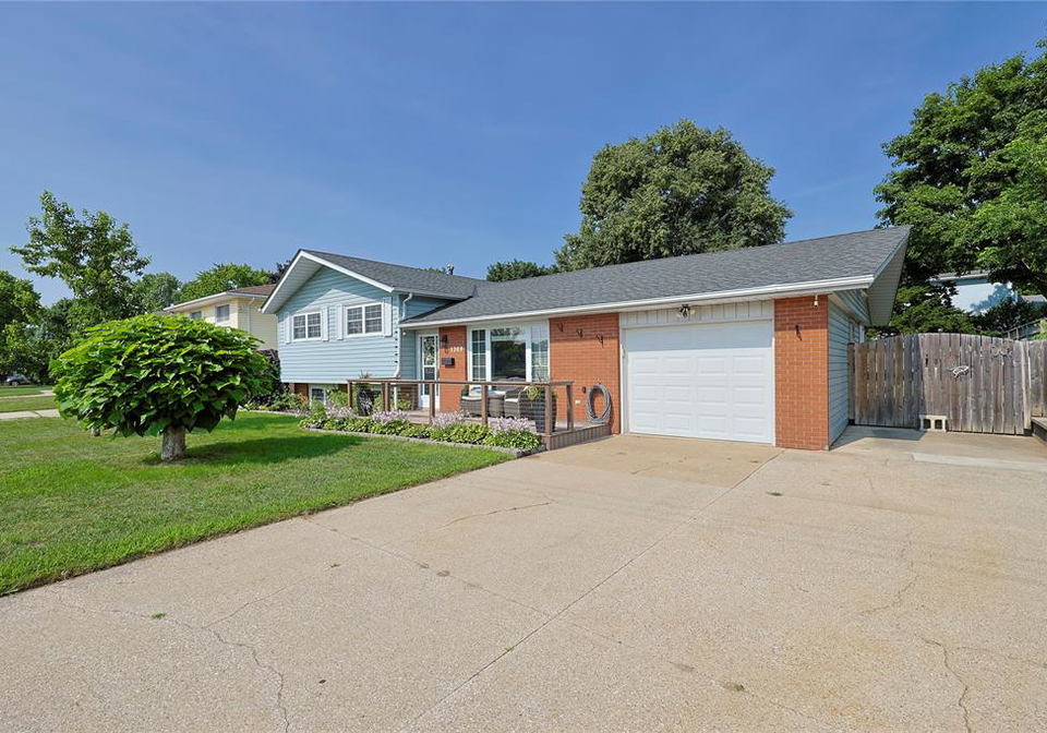 1309-indian-road-sarnia-ontario-26017215