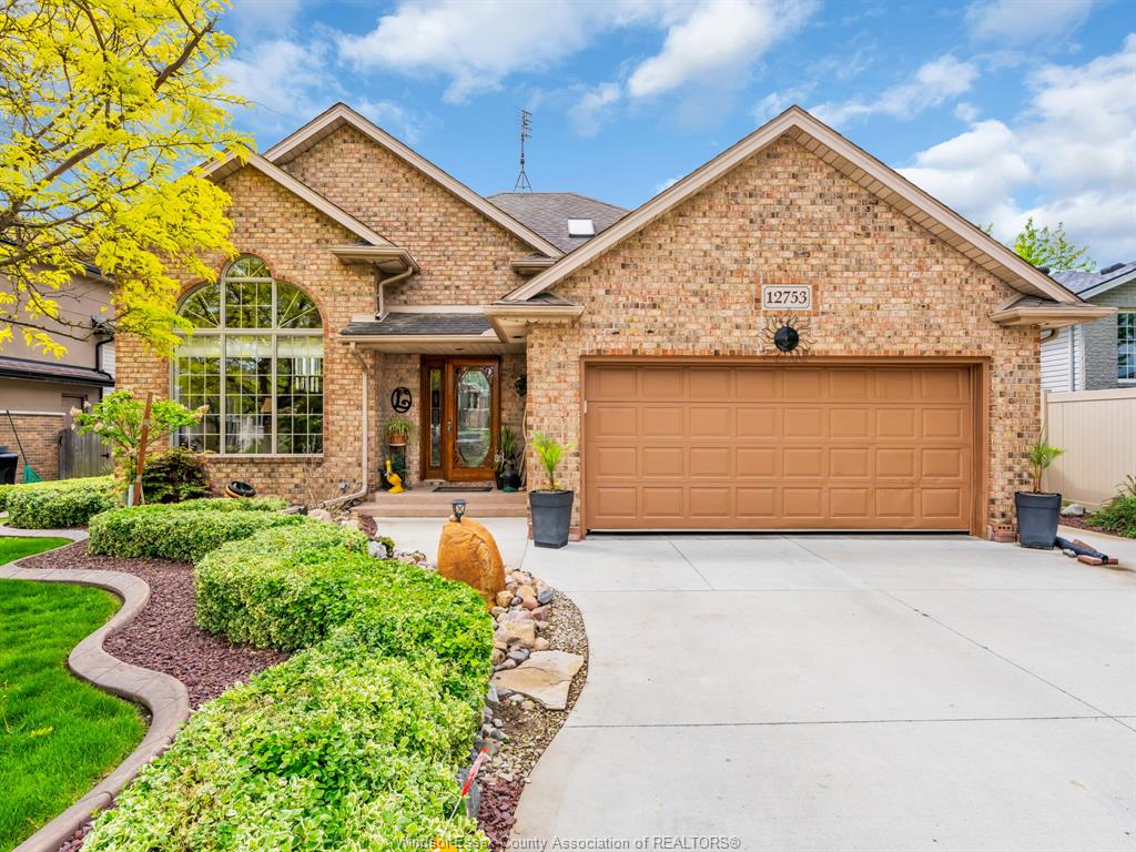 12753-jacie-court-tecumseh-ontario-26017216