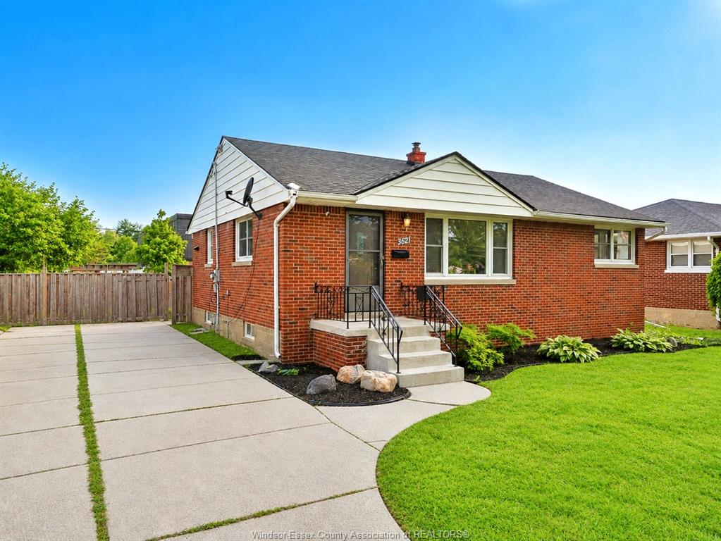 3621-mckay-avenue-windsor-ontario-26017260
