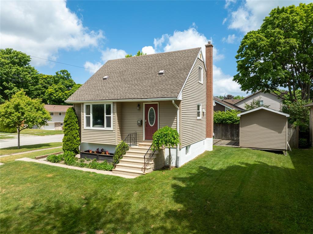 702-michigan-avenue-point-edward-ontario-26017265