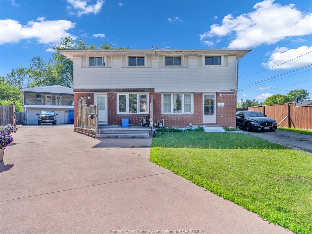1615-curry-windsor-ontario-26017278