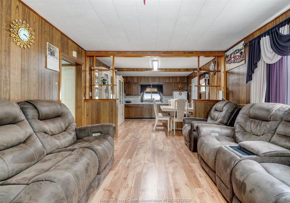 3070-county-road-8-lakeshore-ontario-26017288