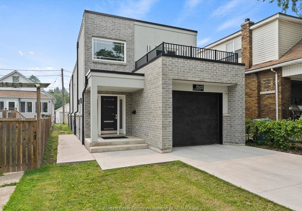 1565-gladstone-avenue-windsor-ontario-26017325