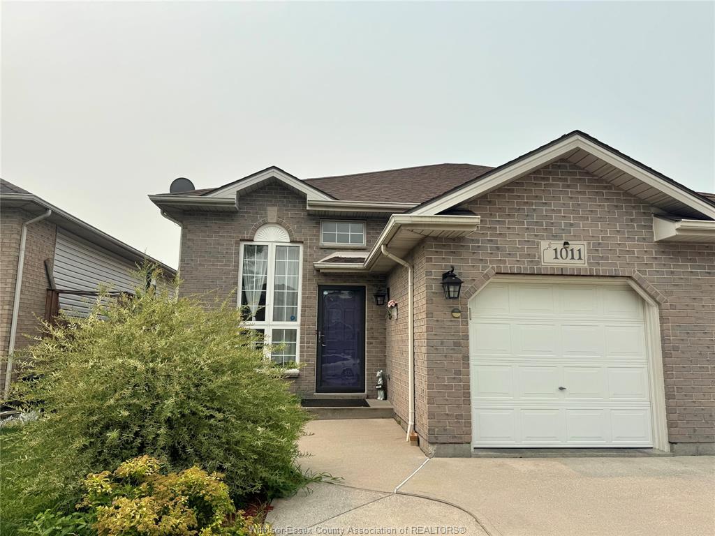 1011-silverdale-drive-windsor-ontario-26017327