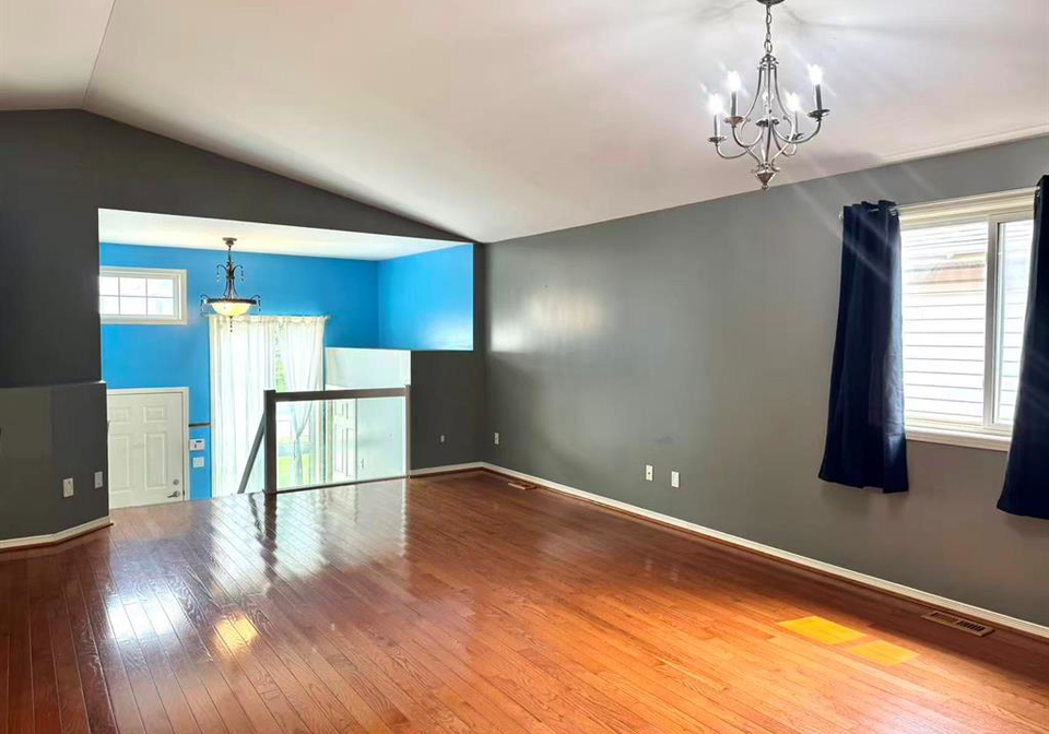 1011-silverdale-drive-windsor-ontario-26017327