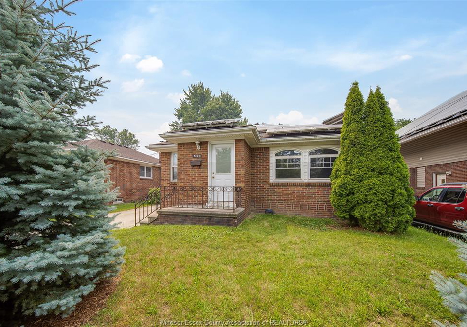 563-indian-road-windsor-ontario-26017329