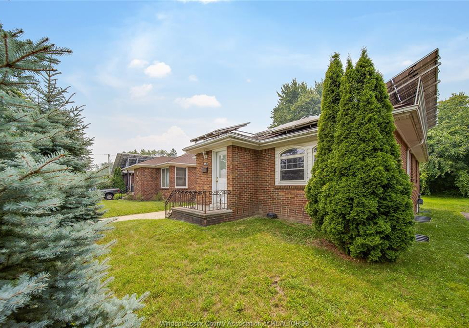 563-indian-road-windsor-ontario-26017329