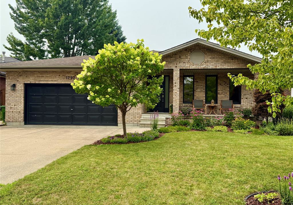 1292-kenwick-way-lasalle-ontario-26017343