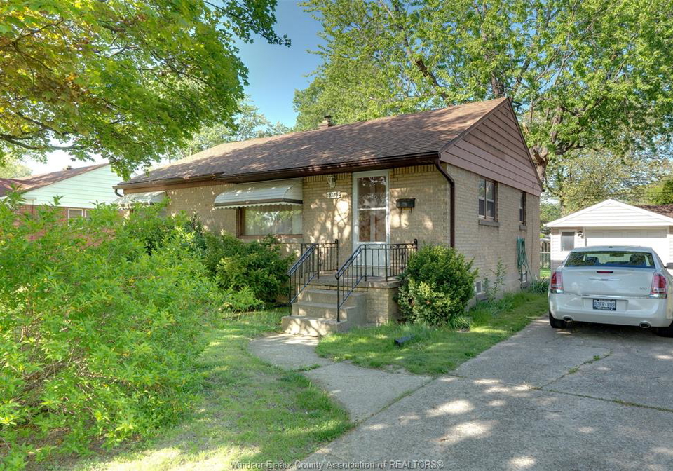3256-dominion-boulevard-windsor-ontario-26017347