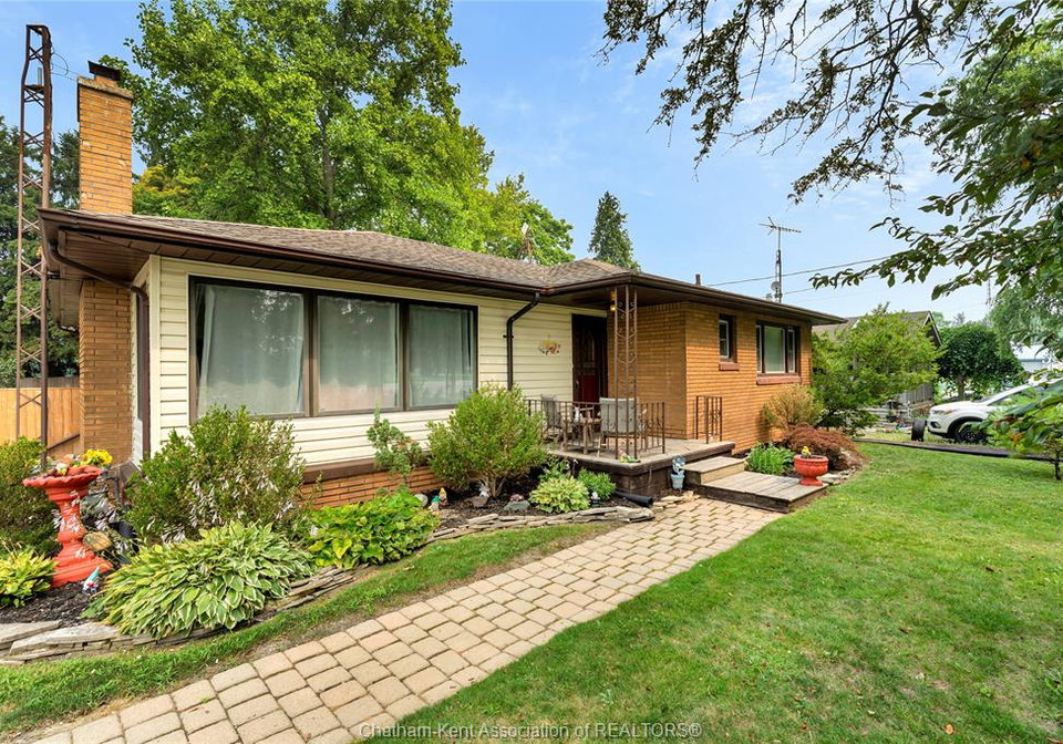 9467-longwoods-road-chatham-township-ontario-26017354