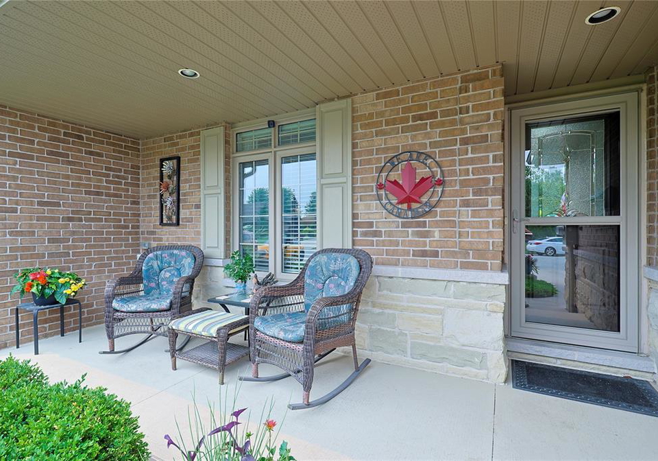 248-bentley-court-sarnia-ontario-26017358