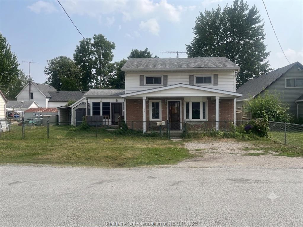 311-queen-street-wallaceburg-ontario-26017359