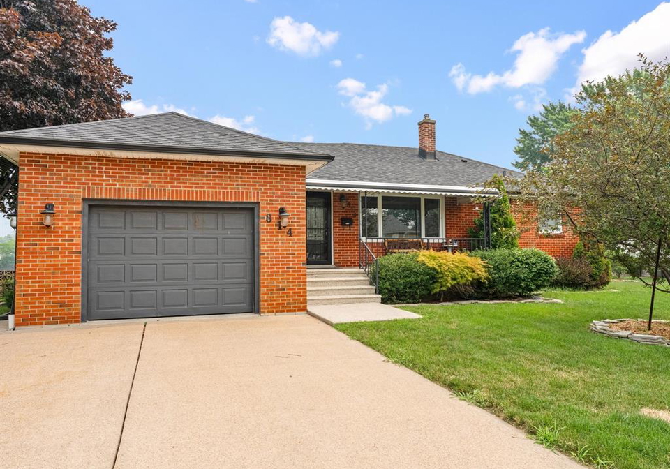814-watson-avenue-windsor-ontario-26017363