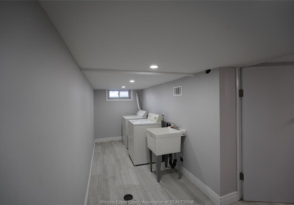 1529-elsmere-avenue-windsor-ontario-26017373