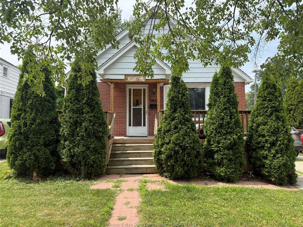 1441-arthur-road-windsor-ontario-26017375