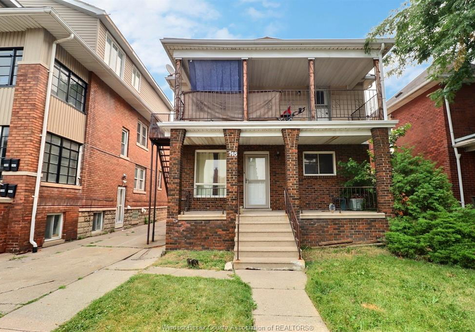 748-pierre-windsor-ontario-26017382