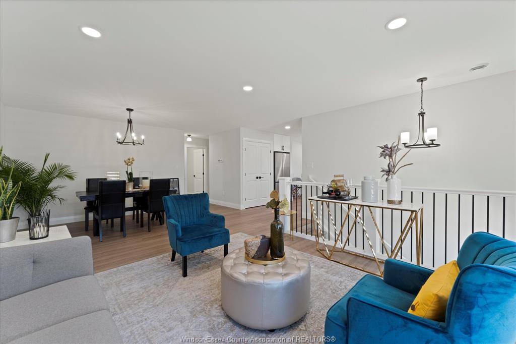 1814-meighen-windsor-ontario-26017386